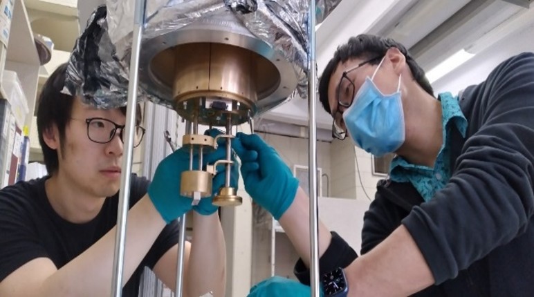 Helium-3 scanning tunneling microscope